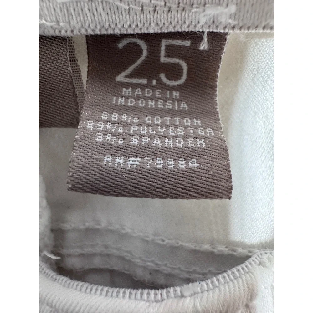 Chico's Women 2.5 White Pants Pull On Stretch Cropped Casual